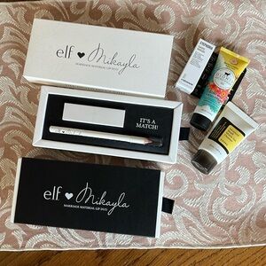 Elf and Mikayla lip set **SOLD OUT**plus bonus samples